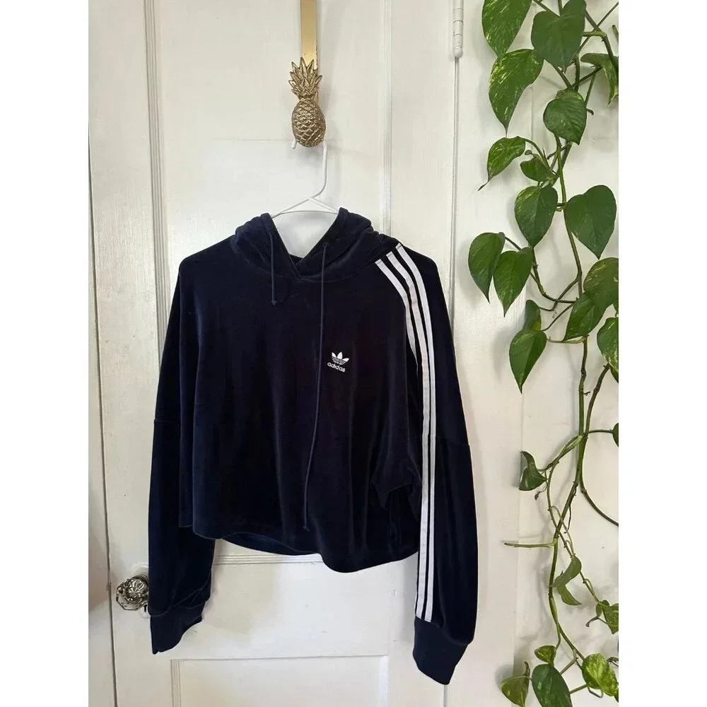 Adidas women’s size medium cropped sweater